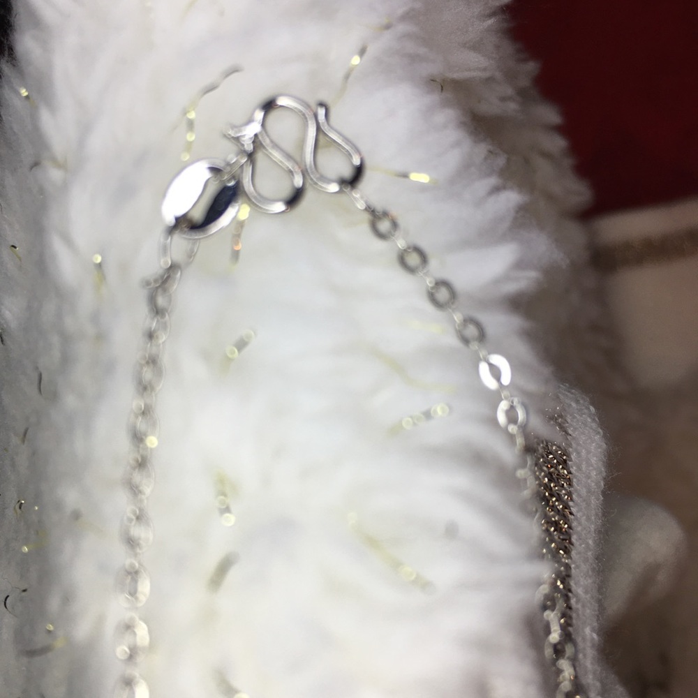 Flower Necklace With Rhinestone NWOT - Picture 5 of 7